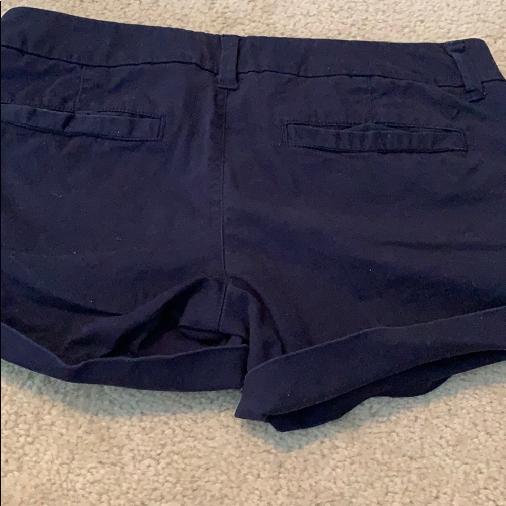 American Eagle midi shorts. - Picture 2 of 2